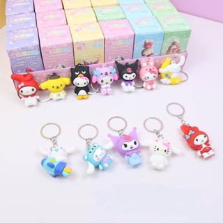 พวงกุญแจ จี้ตุ๊กตา Sanrio Hello Kitty Pochacco ขนาดเล็ก สุ่มสี ของเล่นสําหรับเด็ก 1 กล่อง
