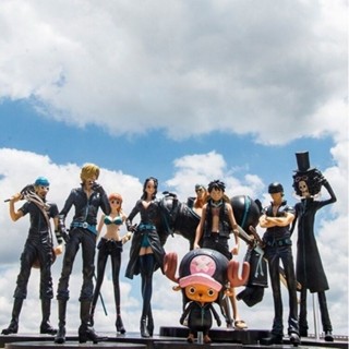 [New product in stock] One piece golden city full set of 9 Theater version black clothes Luffy Solon hand model second gift GVJB