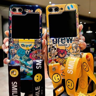 เคสโทรศัพท์มือถือแบบแข็ง ฝาพับ กันกระแทก ลายหน้ายิ้ม แต่งสายโซ่ยาว สีฟ้า สําหรับ Samsung Galaxy Z Flip 5 4 3 2 1 5G Flip5 Flip3 Flip4 Flip2