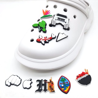 【Hot Cartoon Mixed Series】 Jibbitz จี้รองเท้า สําหรับเด็กผู้หญิง และเด็กผู้ชาย DIY Crocs ตกแต่ง PVC การ์ตูน Pin รองเท้าแตะหัวเข็มขัด อุปกรณ์เสริม