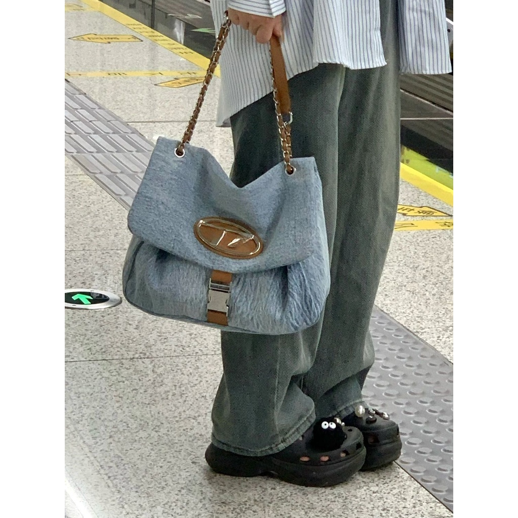 this-years-popular-super-hot-niche-design-bag-2023-new-womens-bag-summer-100-chain-satchel-shoulder-bag