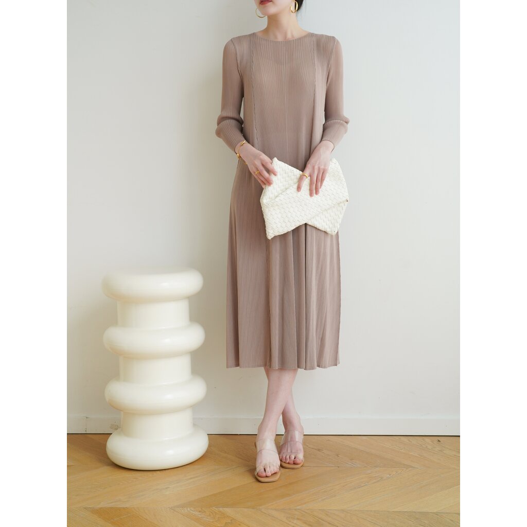 2muay-pleat-เดรสผู้หญิง-เดรสพลีทคุณภาพ-รุ่น-gjo3074-10สี-free-size-long-sleeve-flared-pleat-dress