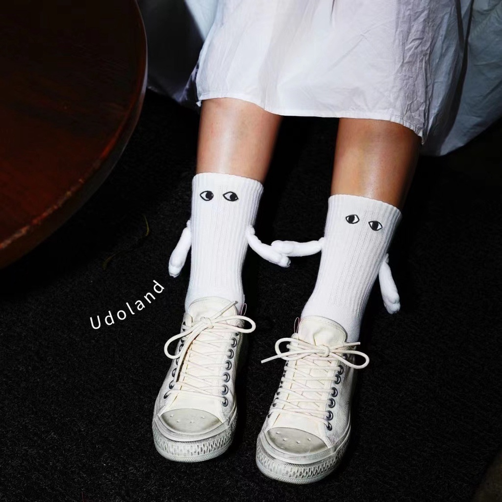 ถุงเท้าข้อสั้น-แบบแม่เหล็ก-สามมิติ-สีดํา-และสีขาว-สําหรับผู้ชายและผู้หญิง