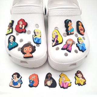 【Hot Princess Series】ใหม่ จี้การ์ตูนเจ้าหญิงกราฟฟิตี้น่ารัก สําหรับตกแต่งรองเท้า Cros Clogs DIY