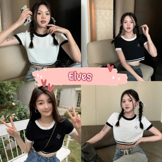 Elves✨พร้อมส่ง✨  เสื้อครอปไหมพรมแขนสั้น ดีเทลปักดอกไม้ที่หน้าอกน่ารักมาก ~M5216~