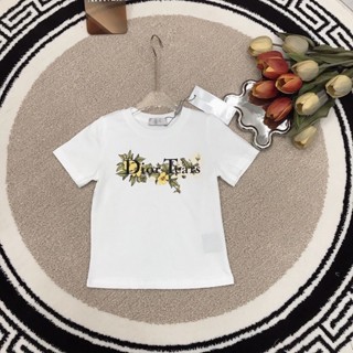 เสื้อยืดแขนสั้นลําลอง ขนาดเล็ก และขนาดกลาง แฟชั่นฤดูร้อน สไตล์ตะวันตก สําหรับเด็ก 2023