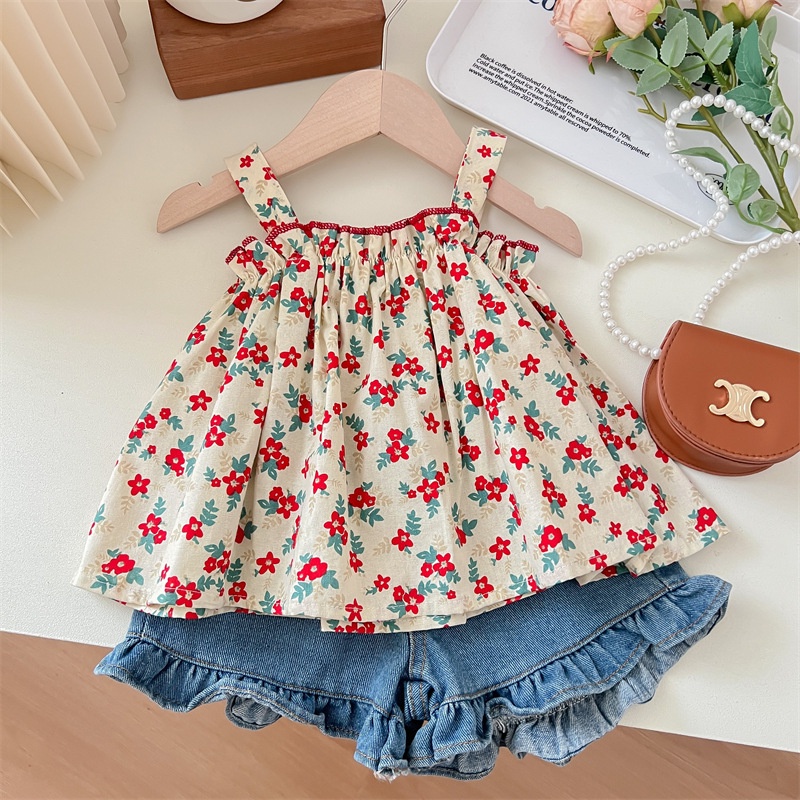 girls-suit-2023-new-summer-fashion-girls-korean-version-comfortable-foreign-style-suspenders-cute-shorts-two-piece-set