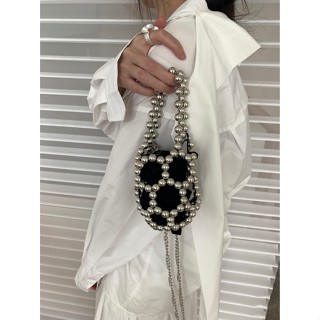 พร้อมส่ง กระเป๋าสะพายไหล่ อะคริลิค ทรงบักเก็ต แต่งสายโซ่คล้อง ประดับไข่มุก ฉลุลาย แบบพกพา สไตล์เกาหลี สําหรับสตรี 2023