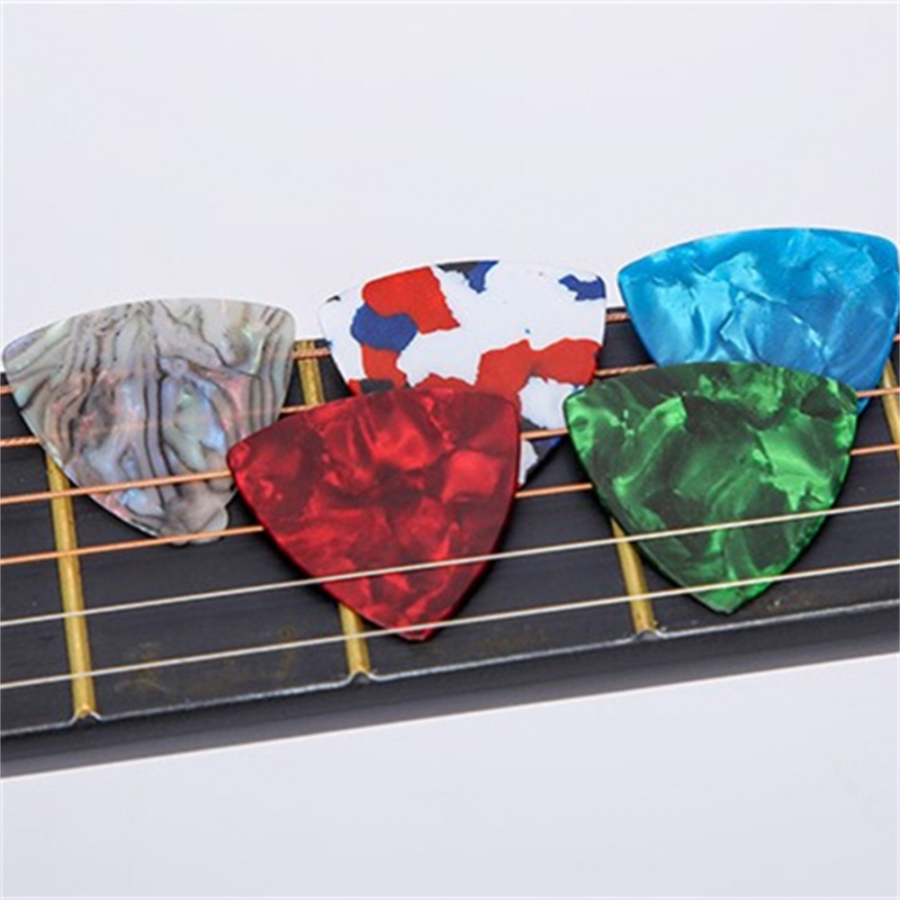 new-arrival-triangle-guitar-picks-3-x-3-2cm-4-pcs-accessories-celluloid-musical-instruments