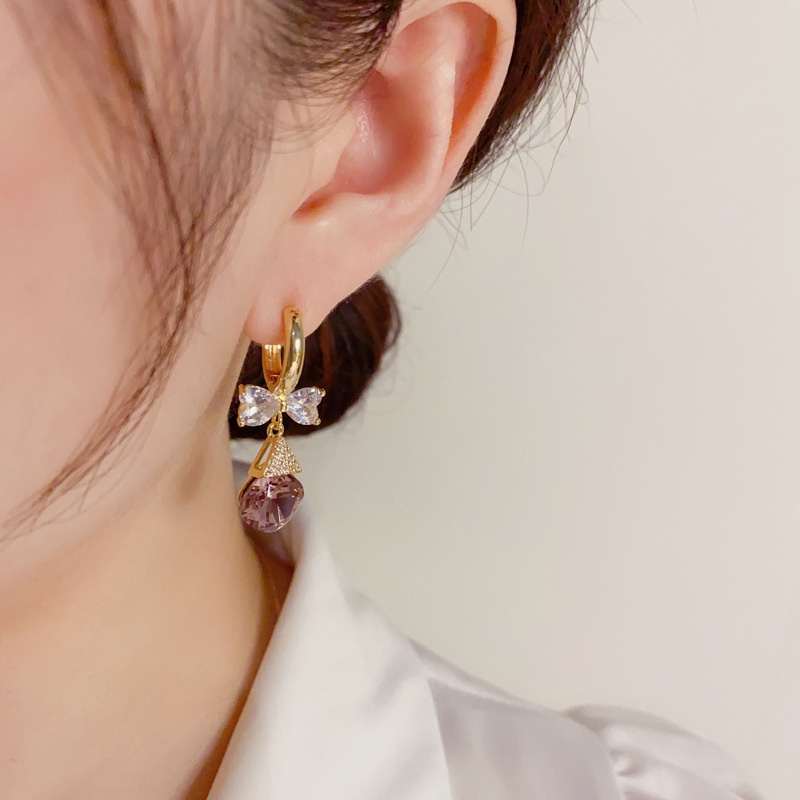 ต่างหูเพทาย-รูปโบว์-ประดับเพชร-หรูหรา-แฟชั่น