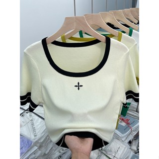 เสื้อยืดกันหนาว แขนสั้น คอสี่เหลี่ยม เข้ารูป แฟชั่นฤดูร้อน สําหรับผู้หญิง KFTR