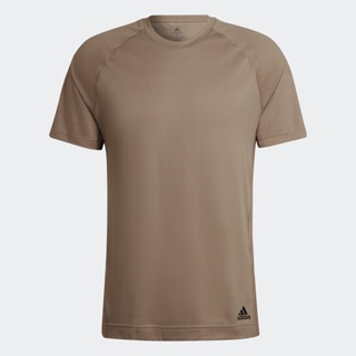 adidas เทรนนิง เสื้อยืดเทรนนิงโยคะ ผู้ชาย สีน้ำตาล HC4434