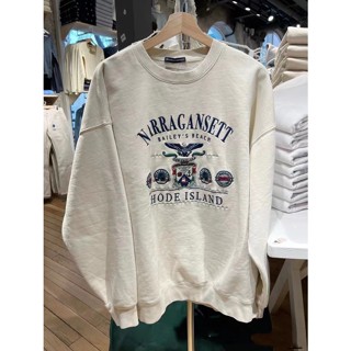 เสื้อกันหนาวแขนยาว คอกลม มีฮู้ด ปักลาย Narragansett สไตล์ยุโรป และอเมริกา แฟชั่นเรโทร สําหรับผู้หญิง