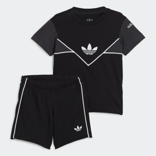 adidas ไลฟ์สไตล์ ชุดเสื้อยืดและกางเกงขาสั้น Adicolor เด็ก สีดำ IL2474