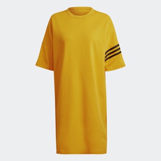 adidas ไลฟ์สไตล์ ชุดกระโปรงเสื้อยืด Adicolor Neuclassics ผู้หญิง สีเหลือง HM1748