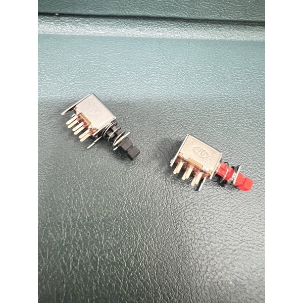 Pushปุ่มสวิทช์DPDTคู่เสา6 Pin Self-Locking Key Power Switchesสีดำ กดไม่ ...