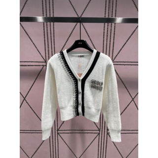 N4YJ MIU MIU 23 autumn and winter New Heavy Industry knitted cardigan handmade sewing Diamond Love button decoration fashion all-match sweater