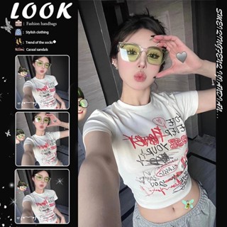 เสื้อยืดแขนสั้น พิมพ์ลายกราฟฟิติตัวอักษร เหมาะกับฤดูร้อน สไตล์ฮิปฮอป แบบสร้างสรรค์ แฟชั่นทันสมัย ขนาดเล็ก สําหรับผู้หญิง