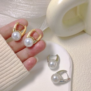 European and American mermaid Ji pearl earrings French sense of minority design temperament light extravagant simple earrings new earrings wholesale