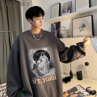 DaDuHey🔥 2023 Spring and Autumn Fashion Loose Print round Neck Sweater Mens Hong Kong Style Vintage Fashion Brand Thin All-Matching Long Sleeve Top