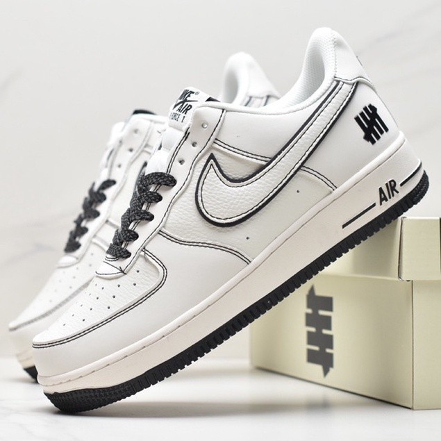 Undefeated X Nike AIR FORCE 107 