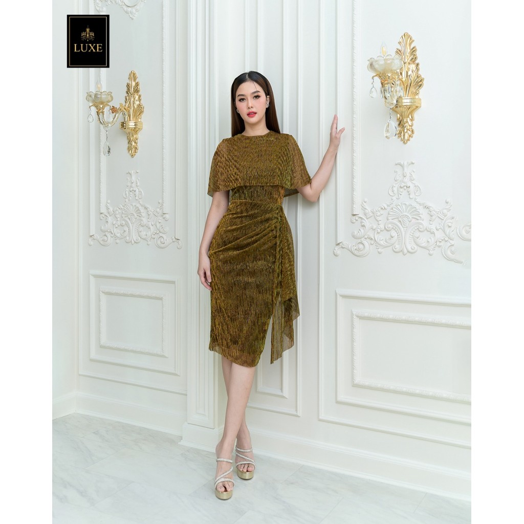 เดรสออกงาน LUXE Metallic Cape Dress กลิตเตอร์เงา สีน้ำเงิน ชมพู ทอง ฟ้า ใส่ไปงานแต่ง มุมมองที่ 5