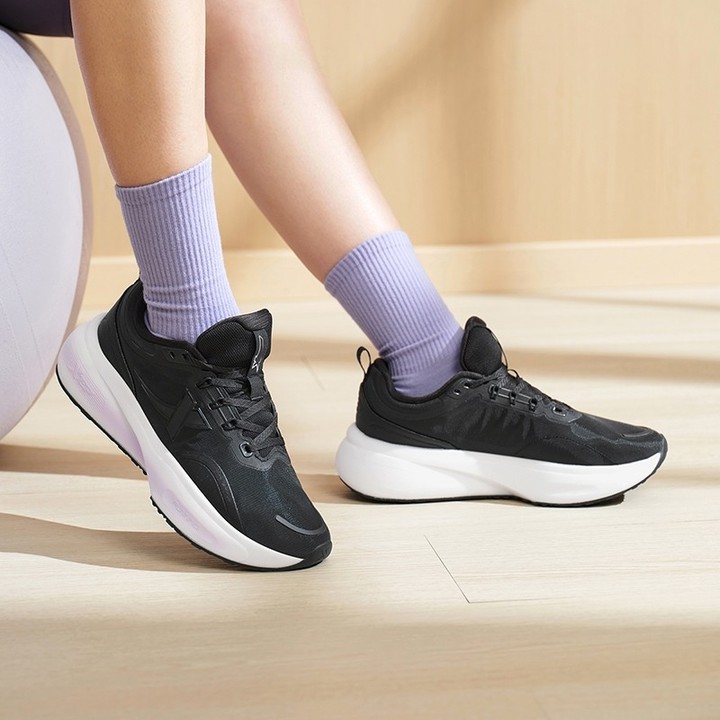 XTEP Xuanling5.0 รองเท้าวิ่ง Rebound สนับสนุน Professional Cushioning Shock Absorption สําหรับผู้หญิง — รองเท้ากีฬา แบรนด์ Xtep ของแท้ 100% เช็คราคาจาก Shopee Lazada thumbnail 5