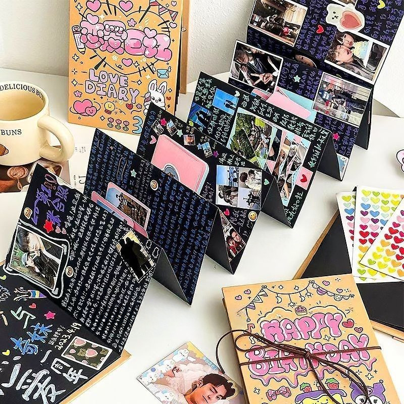 16 หน้าพับสมุดภาพอัลบั้ม DIY Creative Photocard Graffiti กระดาษคราฟท์ ...