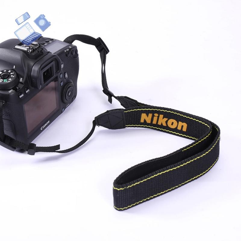 IZONIC Medium DSLR Camera Bag – Padded Shoulder Case For Nikon D850, D500, D810, D7500, D7200, D5, D610, D300