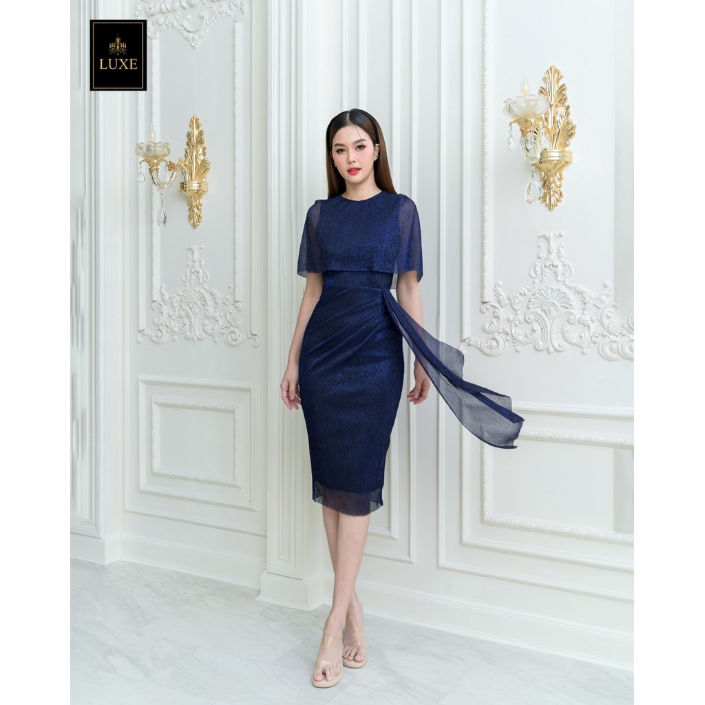 เดรสออกงาน LUXE Metallic Cape Dress กลิตเตอร์เงา สีน้ำเงิน ชมพู ทอง ฟ้า ใส่ไปงานแต่ง มุมมองที่ 3