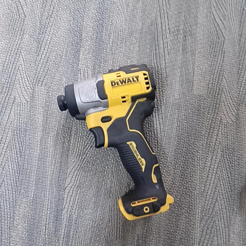 DEWALT12V/DCD801 ชุดไฟฟ้าไร้แปรงถ่าน/ชุดชิ้นเดียวแบบสแตนด์อโลนมือที่สอง ...
