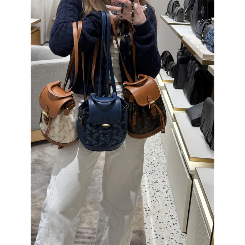 Harper Backpack With Horse And Carriage Print กระเป๋าเป้สะพายหลัง COAC ...