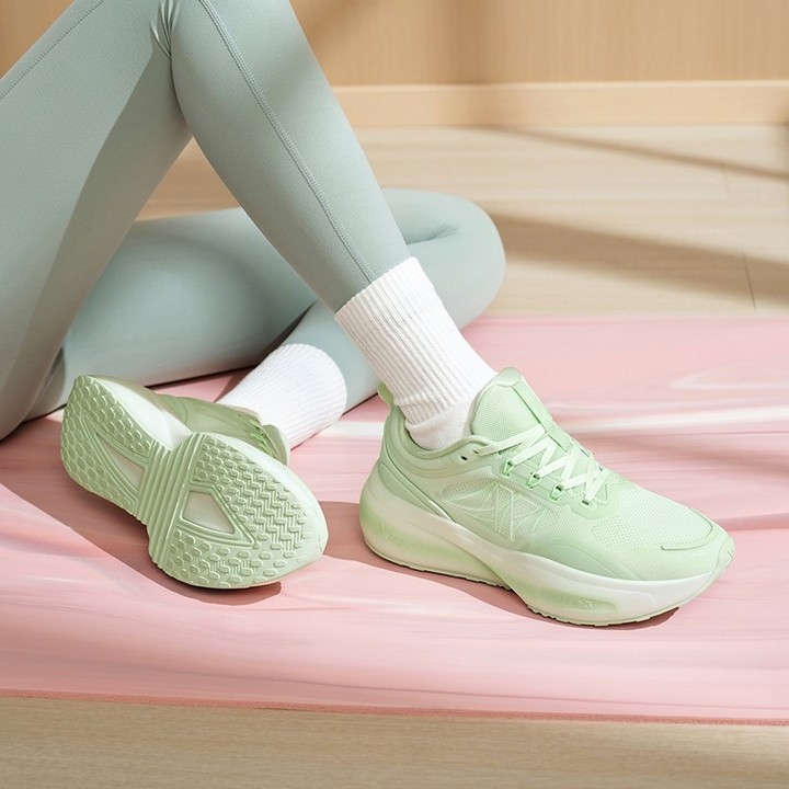 XTEP Xuanling5.0 รองเท้าวิ่ง Rebound สนับสนุน Professional Cushioning Shock Absorption สําหรับผู้หญิง — รองเท้ากีฬา แบรนด์ Xtep ของแท้ 100% เช็คราคาจาก Shopee Lazada thumbnail 6