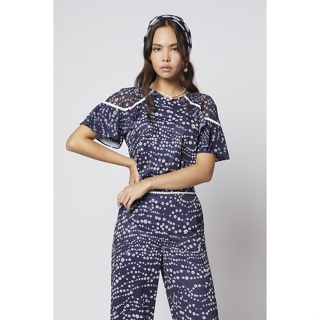 EP เสื้อเบลาส์ผ้าชีฟองลายจุด ผู้หญิง สีกรม | Floral and Dot Stripe Print Ruffle Blouse | 04774