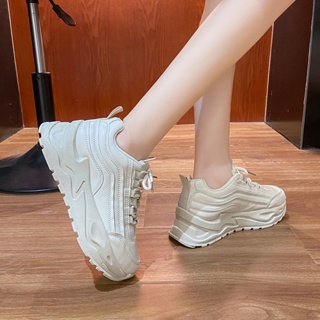 SELINE  รองเท้าผ้าใบผู้หญิง สีขาว พื้นหนา รองเท้าผ้าใบส้นสูงส้นหนา รองเท้าแฟชั่น ผูกเชือก 2023 NEW  Chic ทันสมัย High quality Unique B95F244 37Z230910