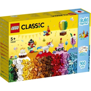 Lego Classic 11029 ชุดกล่องของเล่นตัวต่อ สร้างสรรค์ (900 ชิ้น)