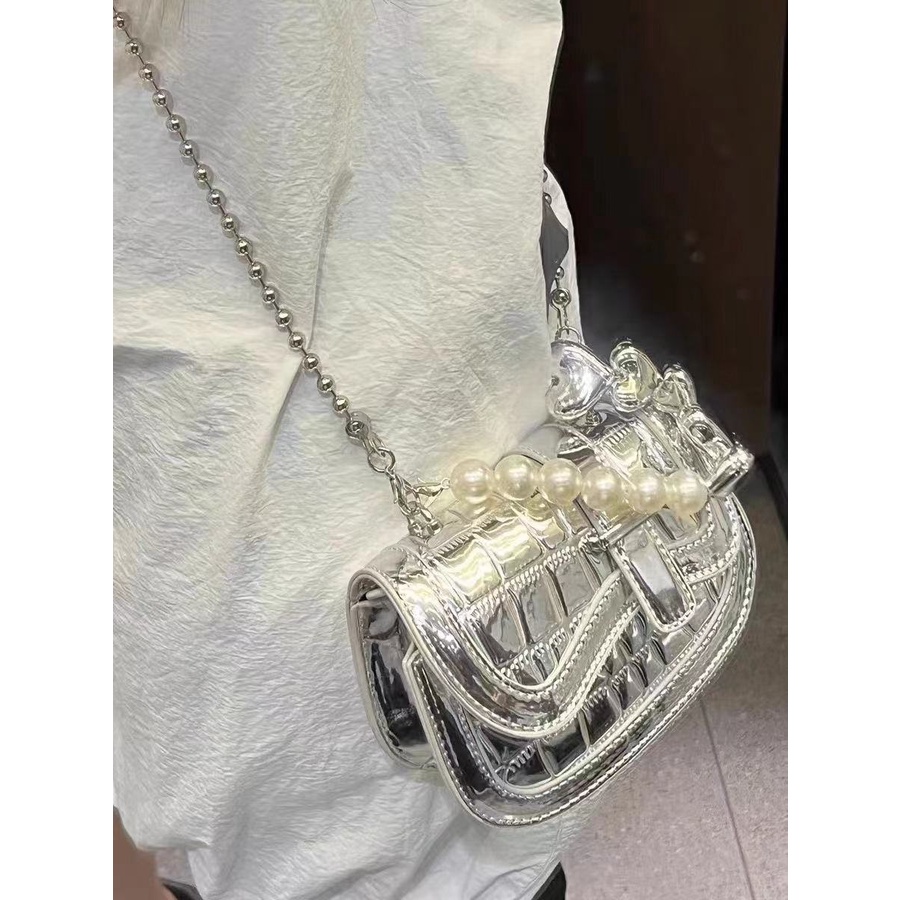 summer-advanced-sense-minority-texture-pearl-chain-straddles-mini-silver-bag-girl-2023-new-waist-bag