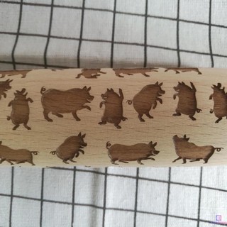 ไม้นวดแป้งแกะสลักลายนูน DIY