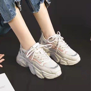 SELINE  รองเท้าผ้าใบผู้หญิง สีขาว พื้นหนา รองเท้าผ้าใบส้นสูงส้นหนา รองเท้าแฟชั่น ผูกเชือก 2023 NEW  Comfortable High quality Stylish ทันสมัย B95F1YY 37Z230910