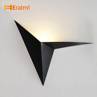 Eralml โคมไฟติดผนัง LED โมเดิร์น สร้างสรรค์ ในร่ม ไฟสามเหลี่ยม ห้องนอน ที่เรียบง่าย ทางเดิน บันได โคมไฟแสงวอร์มไวท์