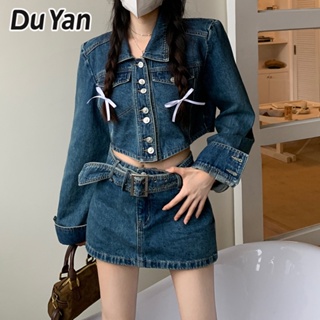 Du Yan เสื้อแจ็กเก็ตยีนสั้น คอปกพับ ออกแบบใหม่ แฟชั่นฤดูใบไม้ร่วง และฤดูหนาว สําหรับผู้หญิง
