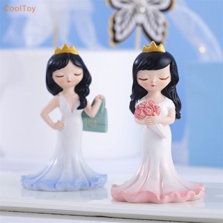 Cooltoy ตุ๊กตาเรซิ่น รูป I am the queen สําหรับตกแต่งเค้กวันเกิด