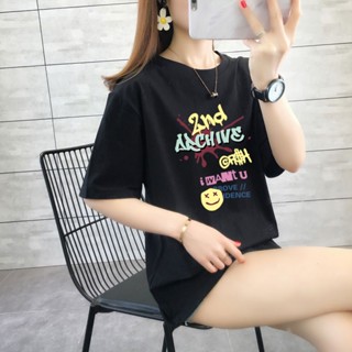 เสื้อยืดคอกลม แขนสั้น ผ้าฝ้าย 100% พิมพ์ลายกราฟฟิติ ทรงหลวม โอเวอร์ไซซ์ แฟชั่นฤดูร้อน สําหรับผู้หญิง (ไซซ์: S-3XL)