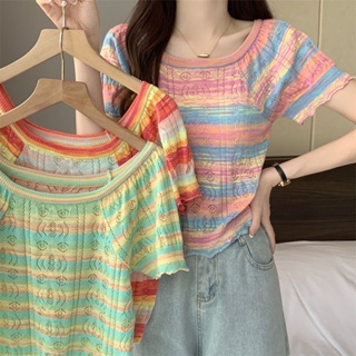 [3 สี] เสื้อยืดลําลอง คอกลม แขนสั้น ผ้าถัก ลายทาง สีรุ้ง สําหรับสตรี ฟรีไซซ์