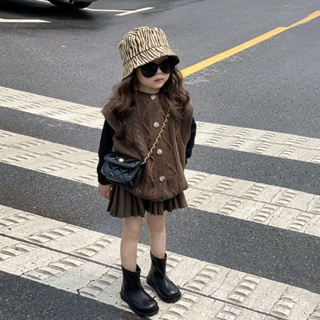 2023 Spring and Autumn new baby girl retro linen woven vest solid color base shirt all-match pleated skirt three-piece set SVHI