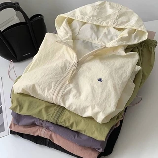 โปรโมชั่น Flash Sale : เสื้อคลุมผู้หญิง เสื้อคลุมกันแดด เสื้อคลุมผ้าร่ม มีฮู้ด กันแดด กันลม บางเบาใส่สบาย ManyCute