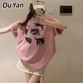 Du Yan เสื้อยืดแขนสั้น พิมพ์ลายแมว สีชมพู เข้ากับทุกการแต่งกาย แฟชั่นฤดูร้อน สไตล์อเมริกัน สําหรับผู้หญิง