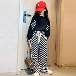 Girl suit 2022 spring suit foreign style checkerboard childrens spring and autumn sweater Korean version big boy loose Internet celebrity two-piece set