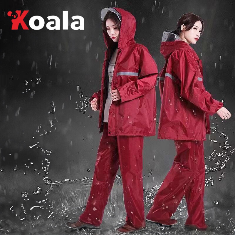 KOALA ชุดกันฝน ชุดกันน้ำ เสื้อกันฝน สีดำ/สีแดง มีแถบสะท้อนแสง รุ่นหมวกติดเสื้อ