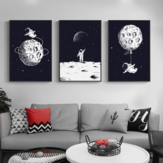 โปสเตอร์ภาพวาดผ้าใบ รูปการ์ตูนนักบินอวกาศ ดวงจันทร์ สีดํา และสีขาว สไตล์นอร์ดิก สําหรับตกแต่งบ้าน